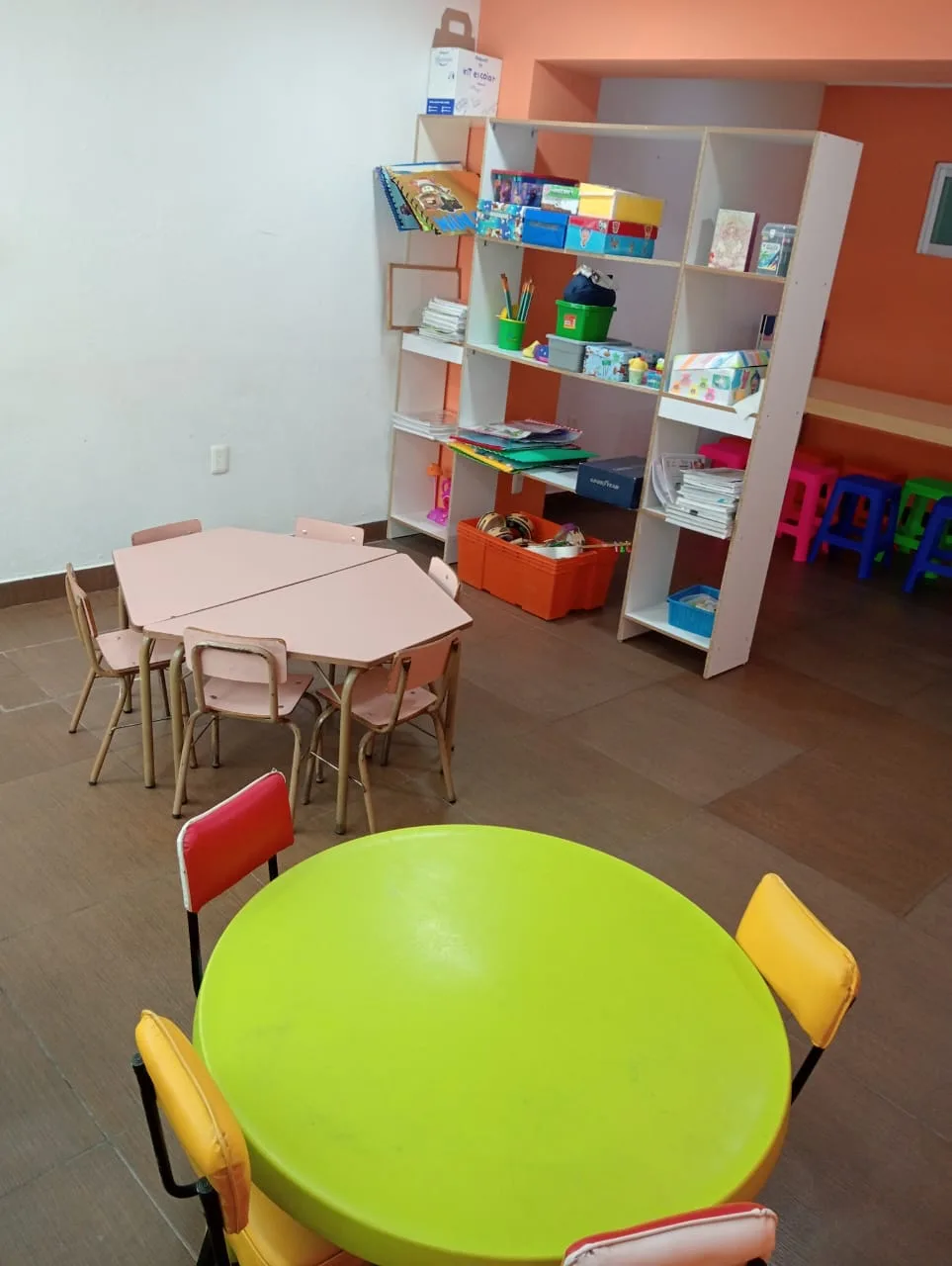 Escuela Especializada